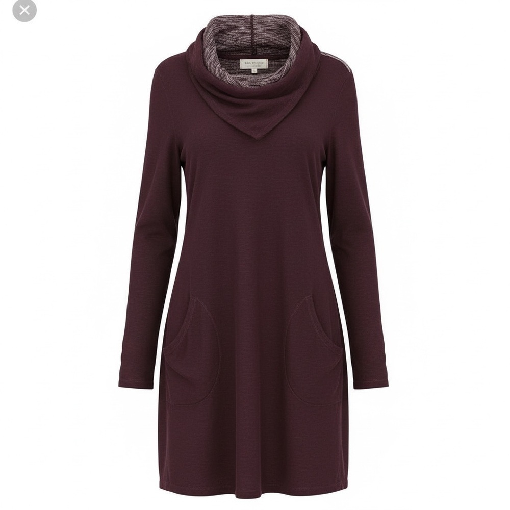 Max Studio Weekend NWT plum cowl neck dress, medium